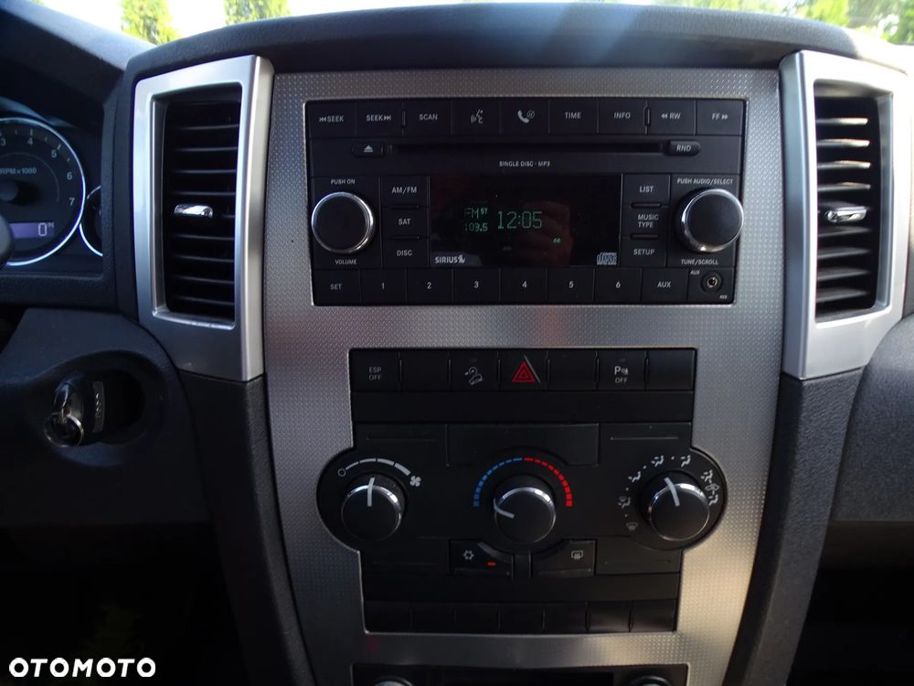 Jeep Grand Cherokee - 11