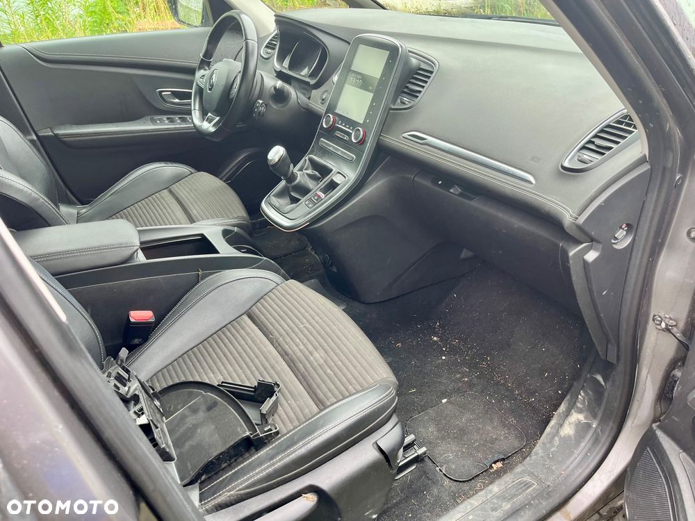 Renault Grand Scenic Gr 1.3 TCe FAP Intens - 11