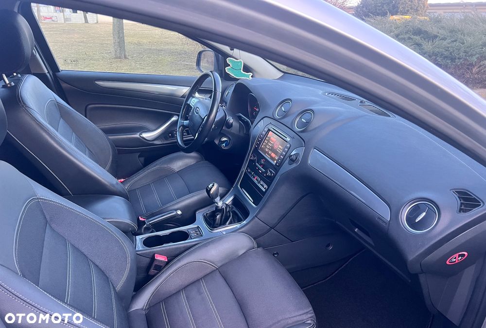 Ford Mondeo 2.0 TDCi Titanium - 8