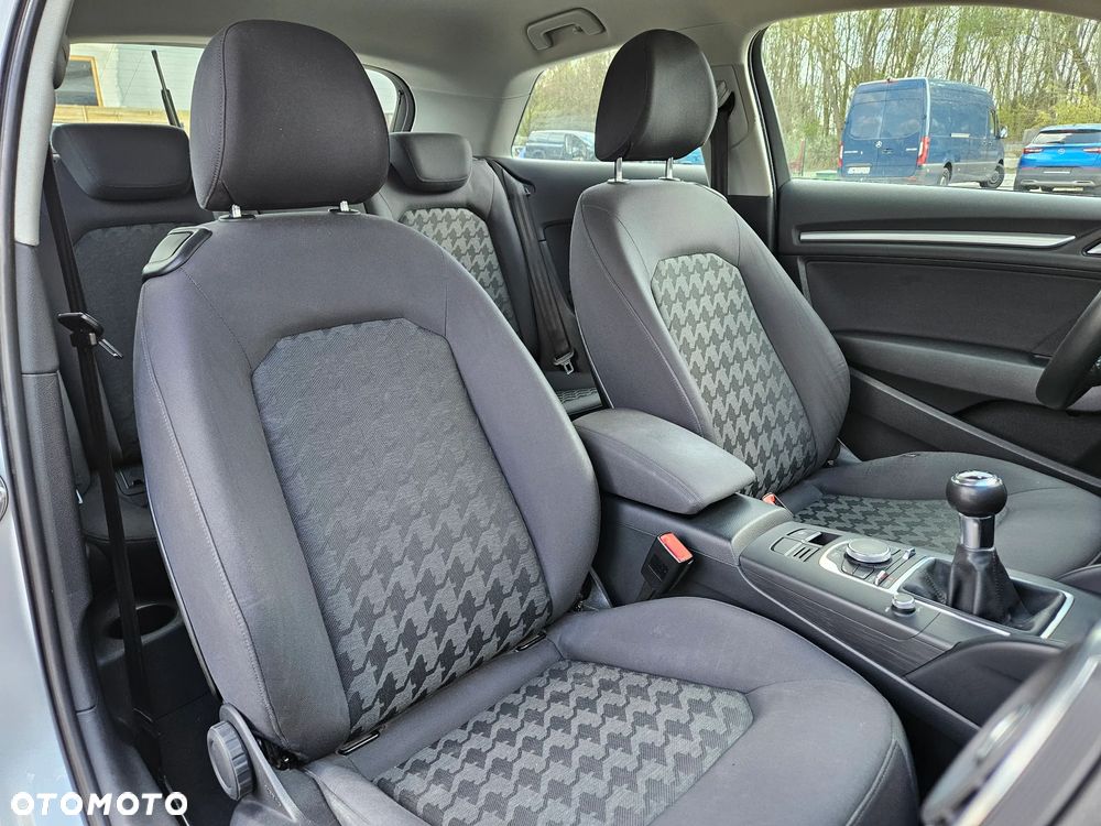 Audi A3 3-drzwiowe 1.4 TFSI Ambiente - 10