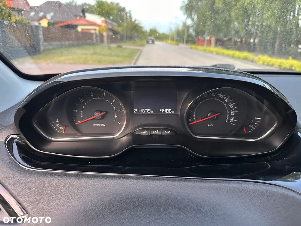 Peugeot 208 1.4 VTi Access - 4