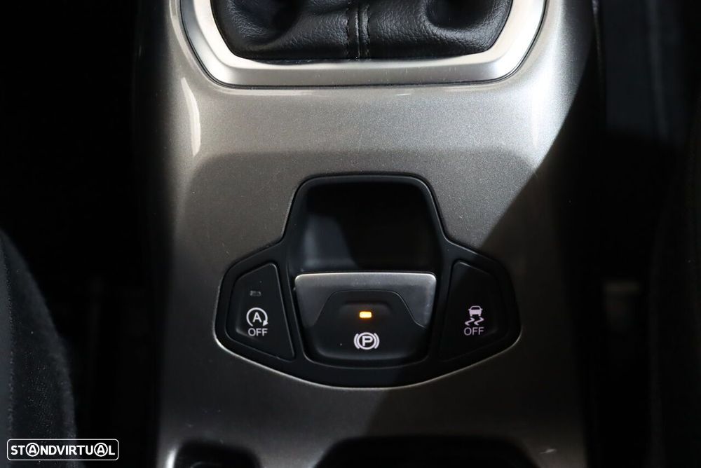 Jeep Renegade 1.0 T Limited - 38