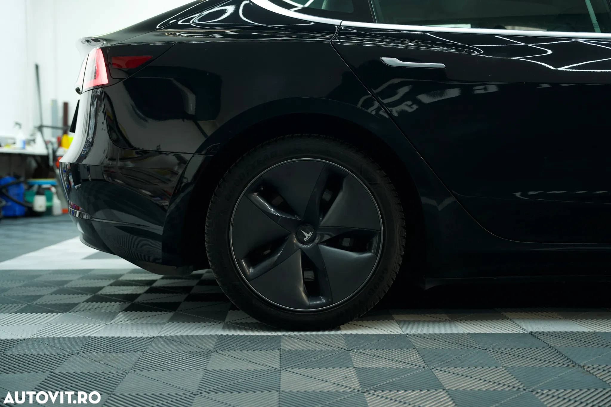 Tesla Model 3 AWD Dual Motor - 7