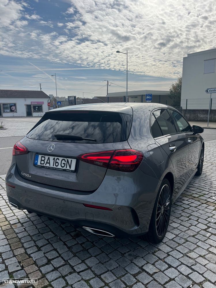 Mercedes-Benz A 250 4Matic 7G-DCT AMG Line - 5