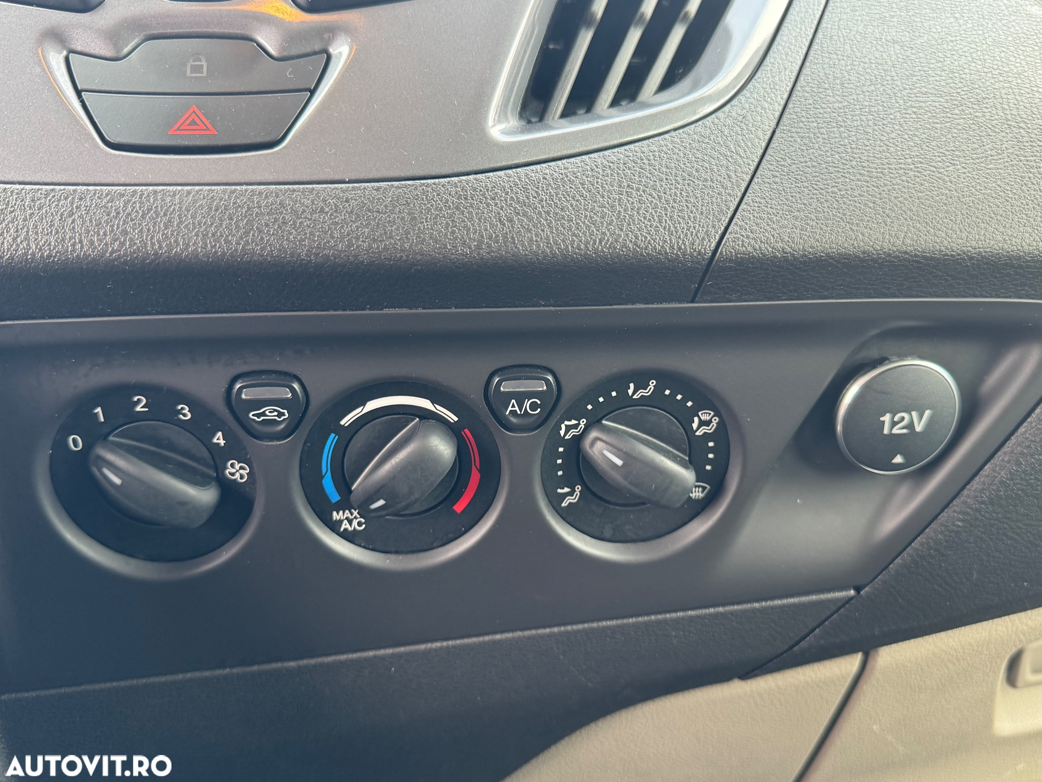 Ford Transit Custom Limited - 20