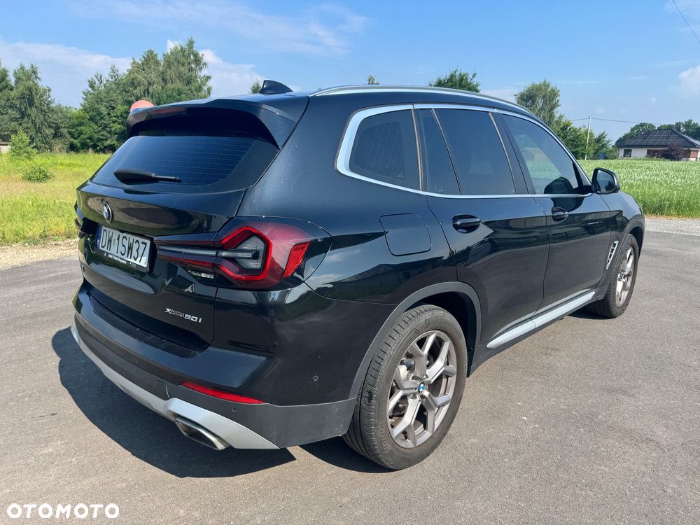 BMW X3 xDrive20i mHEV - 12
