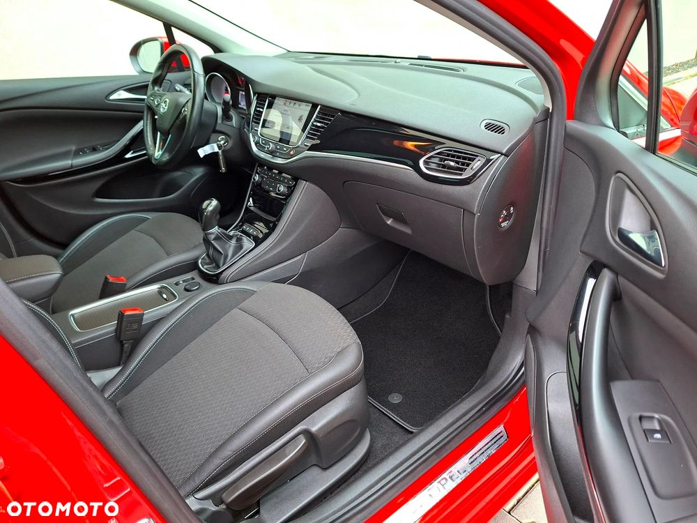 Opel Astra 1.4 Turbo Innovation - 19