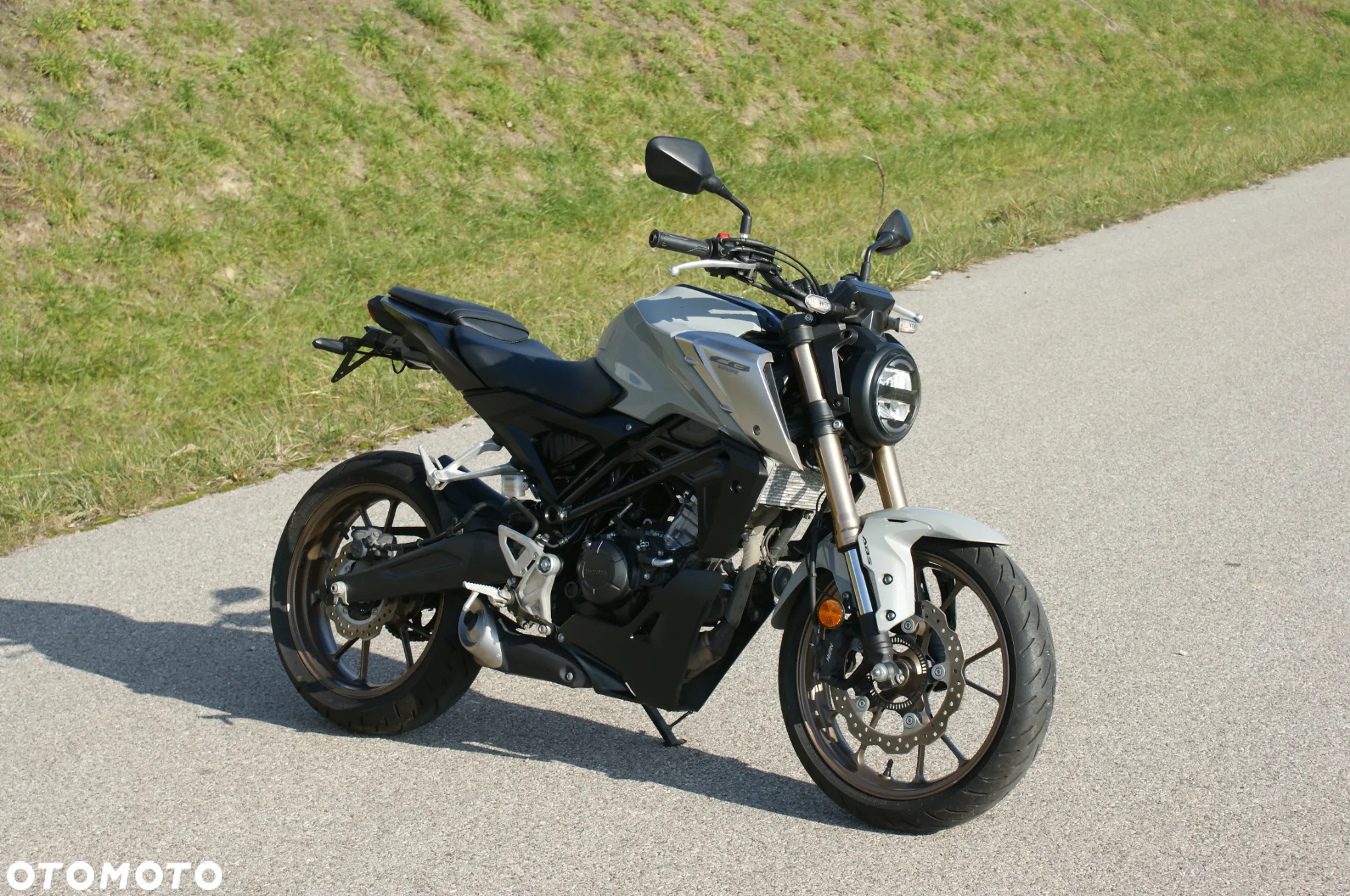 Honda CB - 2