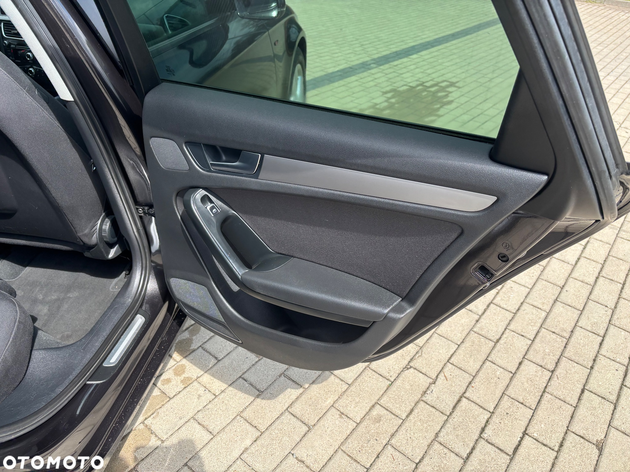 Audi A4 2.0 TDI DPF S line Sportpaket - 18
