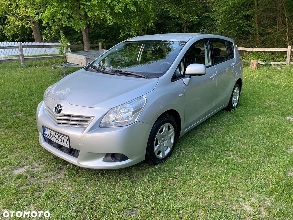 Toyota Verso 2.0 D-4D Luna - 2