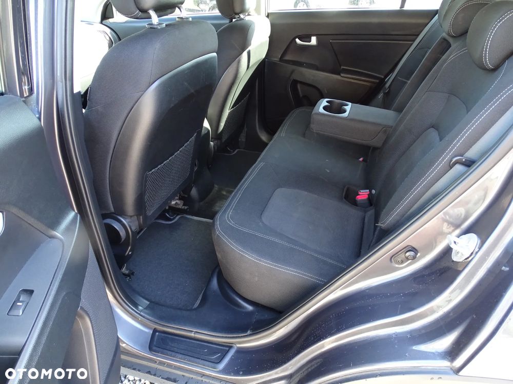 Kia Sportage 1.7 CRDI 2WD ISG Dream-Team Edition - 22