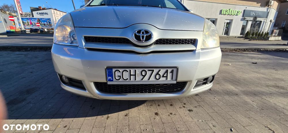 Toyota Corolla Verso - 6