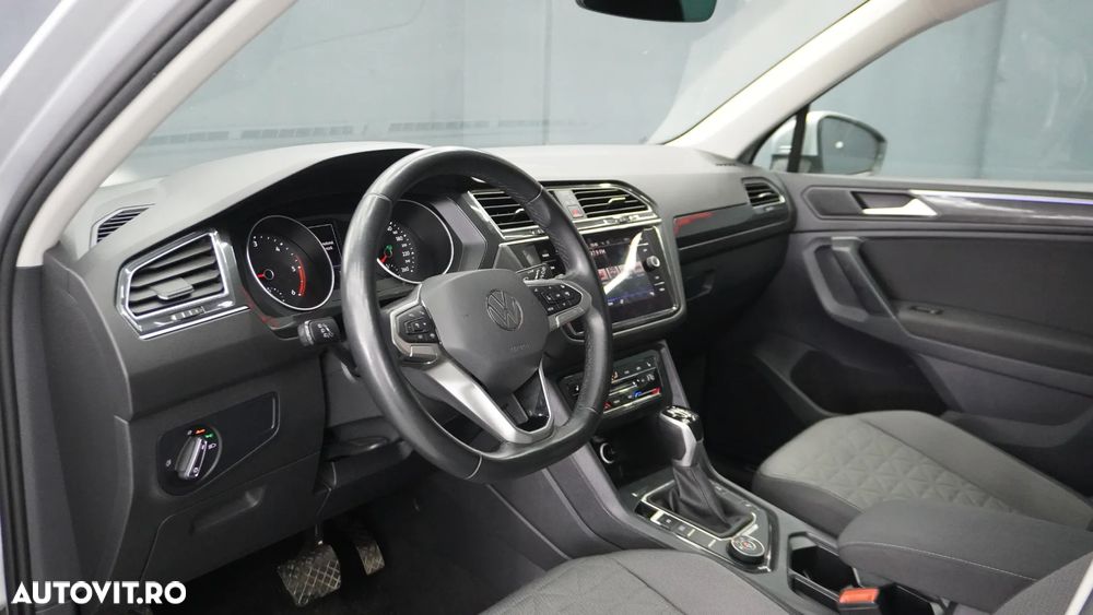 Volkswagen Tiguan 2.0 TDI 4Mot DSG Elegance - 9