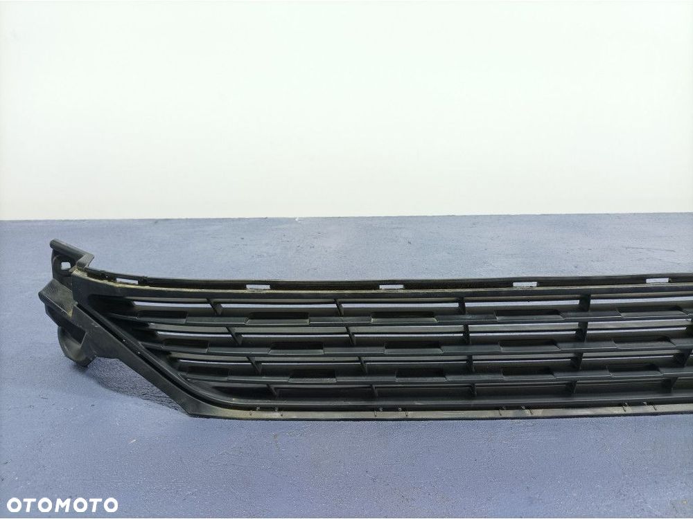 PEUGEOT 301 LIFT KRATKA ŚRODKOWA ZDERZAKA PRZÓD 9816027880 - 2