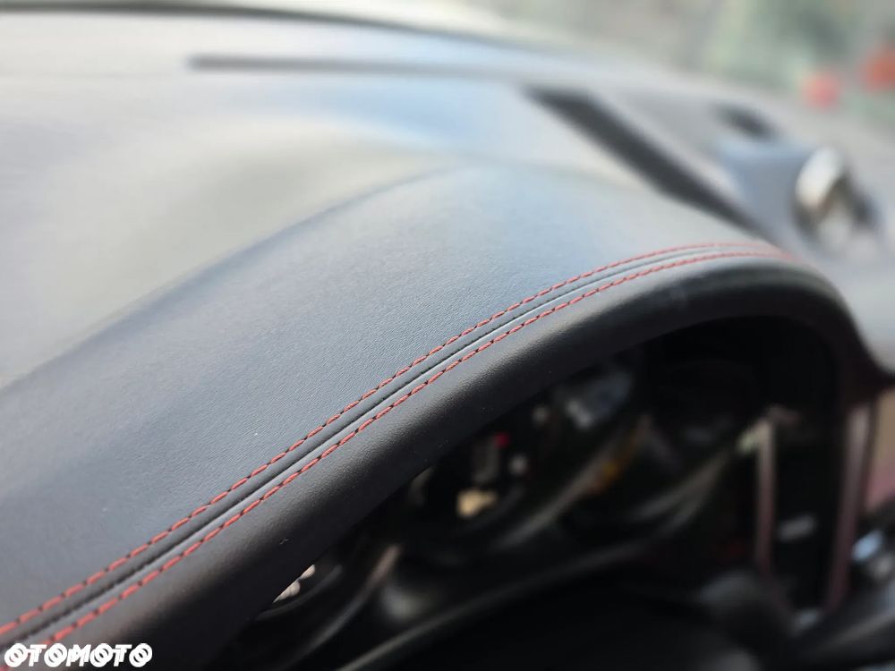 Porsche Macan - 23