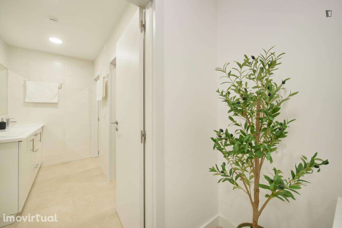 Quarto - localizado em Olaias Lisbon - Grande imagem: 4/44