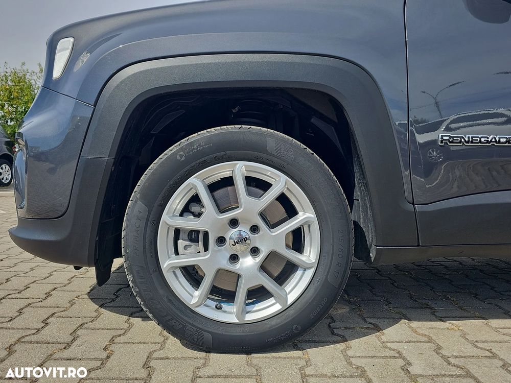 Jeep Renegade - 14