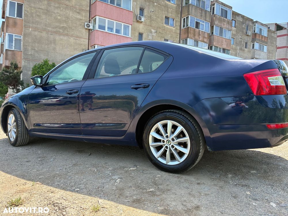 Skoda Octavia 1.6 TDI Ambiente - 5