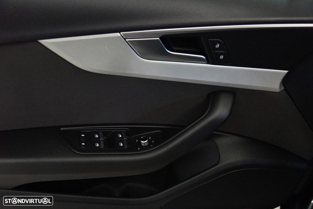 Audi A4 Avant 35 TDI Design S tronic - 21