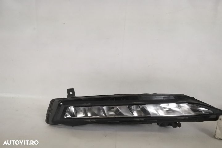 Proiector Dreapta Led Original In Stare Buna Skoda  Superb  3 [facelif - 1