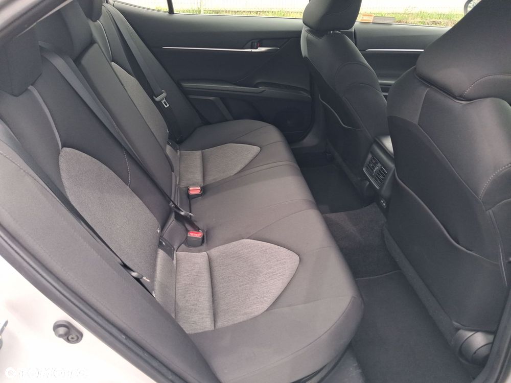 Toyota Camry 2.5 Hybrid Comfort CVT - 15