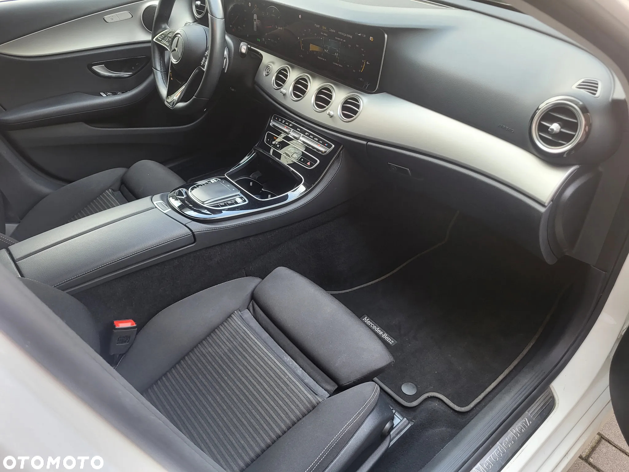 Mercedes-Benz Klasa E 220 d T 9G-TRONIC Avantgarde - 22