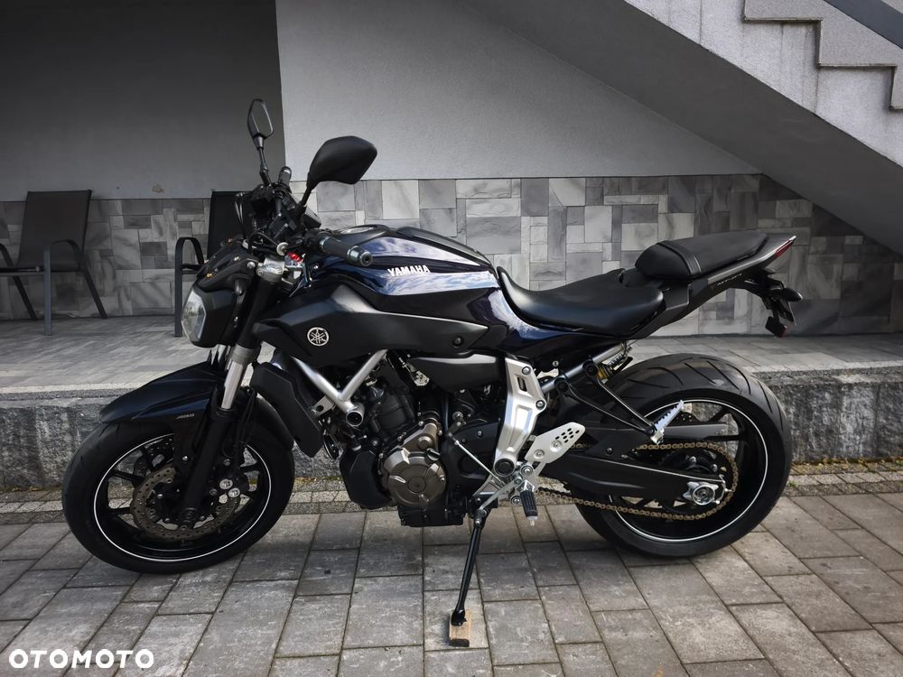 Yamaha MT - 2