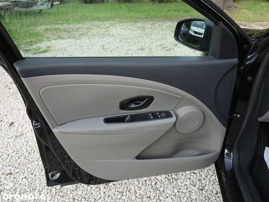 Renault Megane 1.6 16V 110 Dynamique - 10
