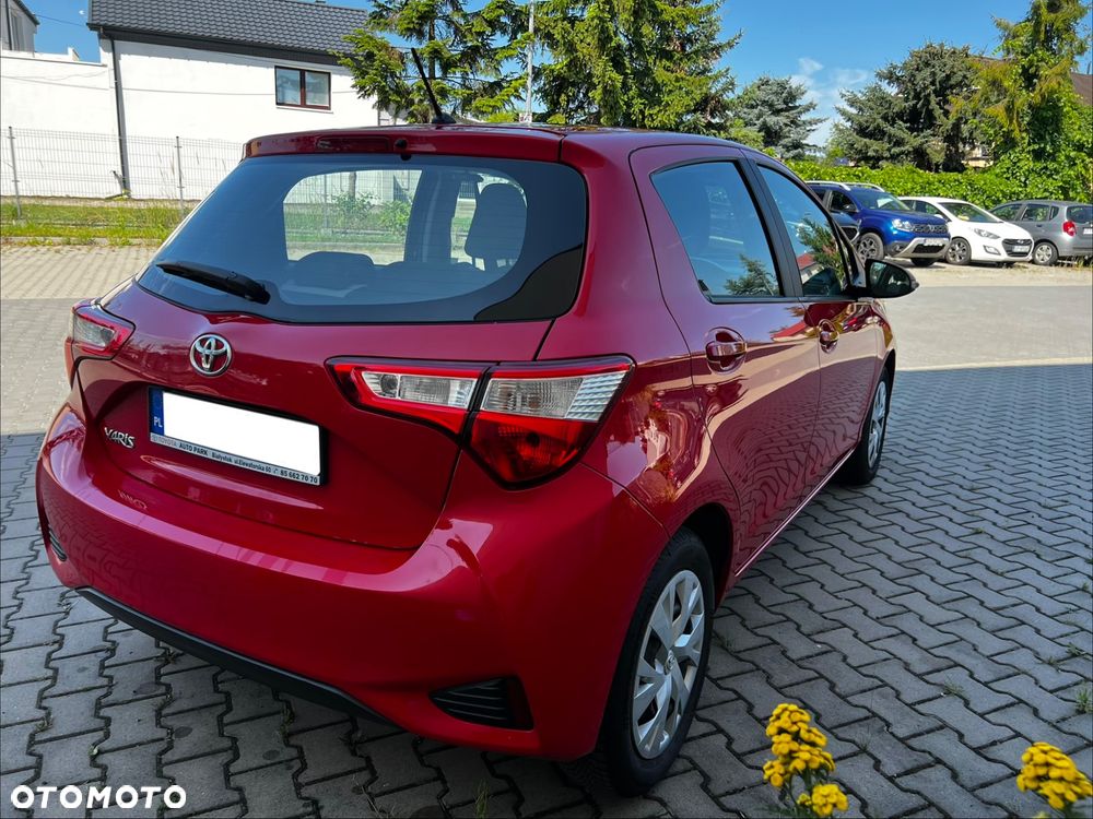 Toyota Yaris 1.5 Premium - 11