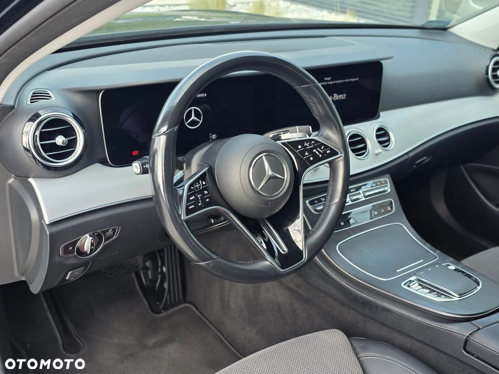 Mercedes-Benz Klasa E 200 d Exclusive - 16