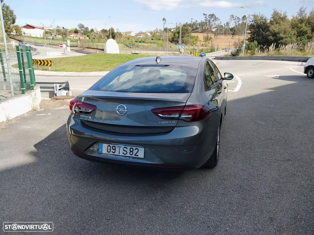 Opel Insignia Grand Sport - 14