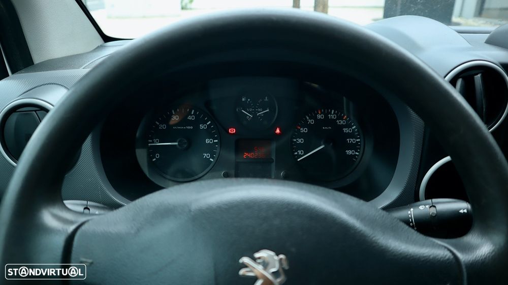 Peugeot Partner 1.6 BlueHDi L1 3 Lugares - 32