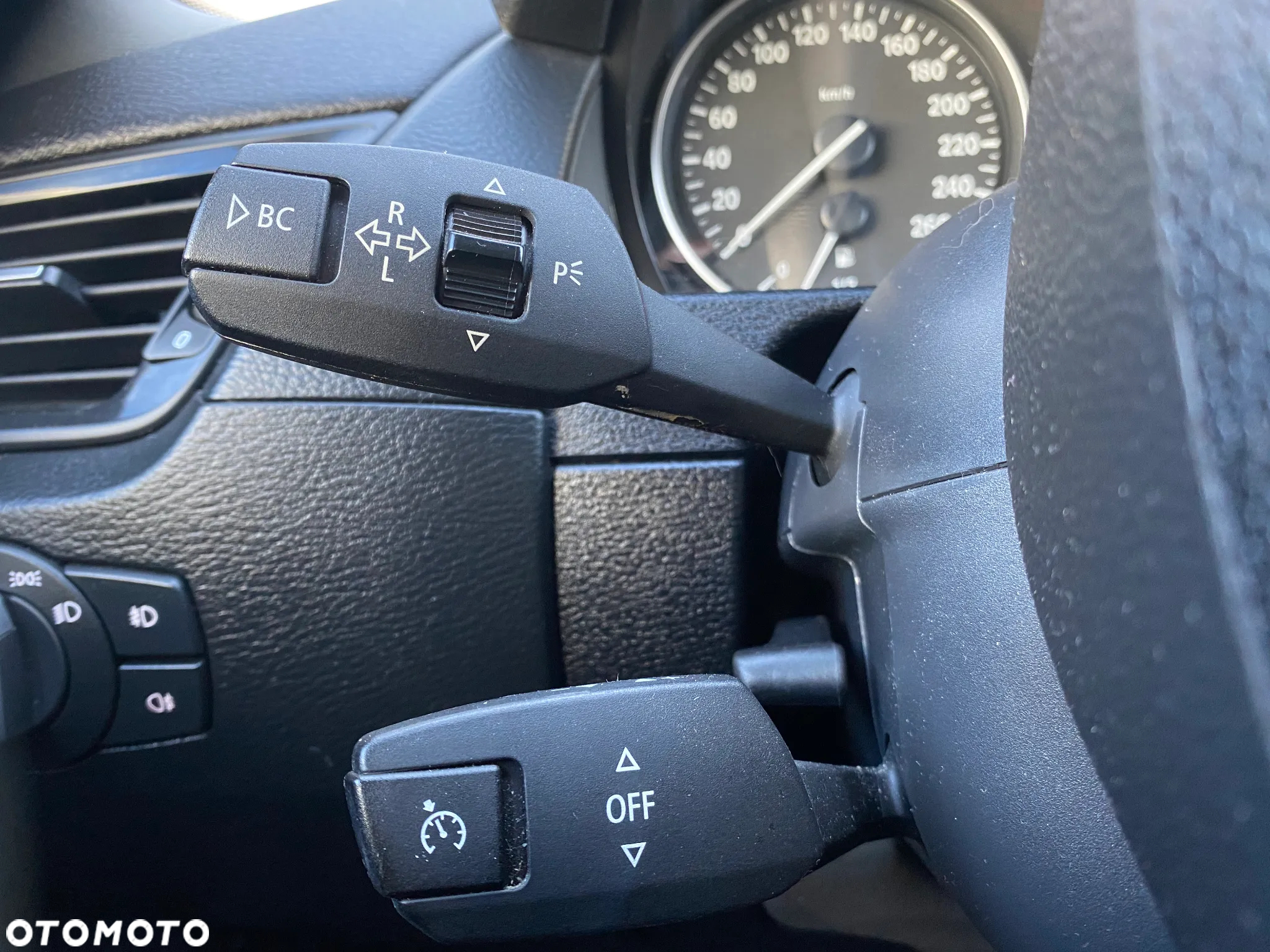 BMW X1 sDrive18i - 24