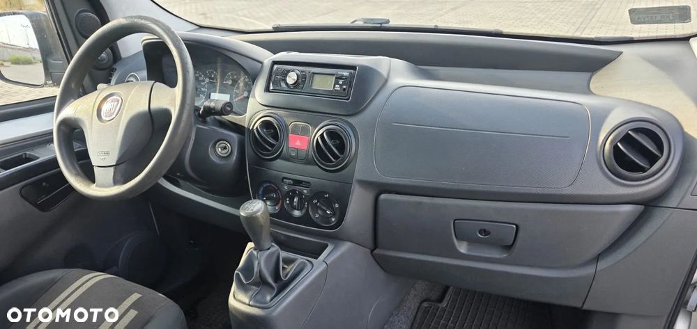 Fiat Fiorino Kombi 1.3 MJ Adventure - 12