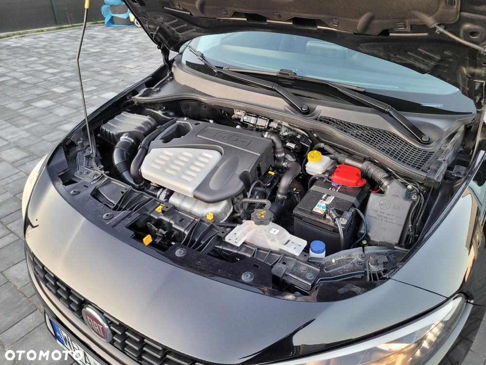 Fiat Tipo 1.4 T-Jet 16v Lounge EU6d - 10