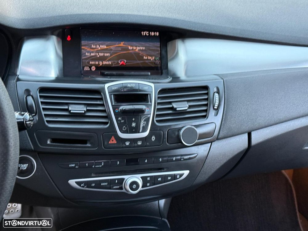 Renault Laguna Coupe 2.0 dCi Dynamique S - 16