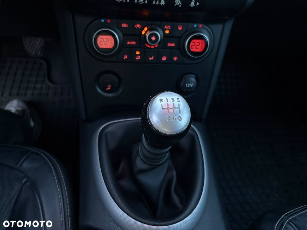 Nissan Qashqai 2.0 tekna - 13