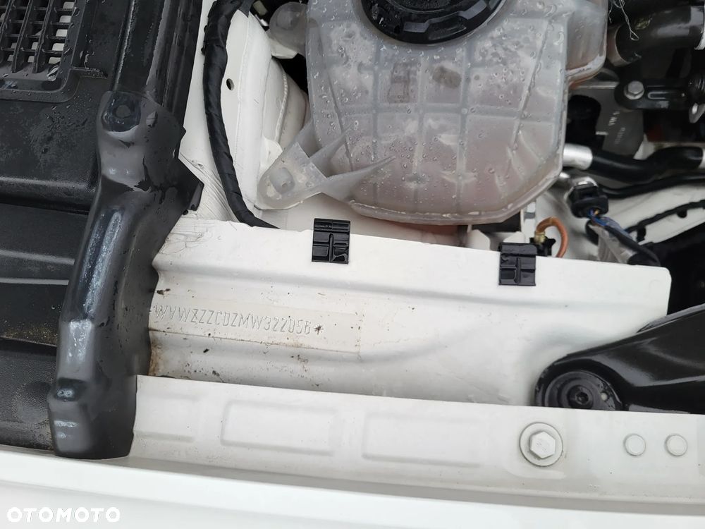 Volkswagen Golf - 35