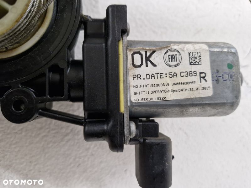 FIAT PANDA III 3 MECHANIZM PODNOŚNIK SZYBY PRAWY PRZÓD PRZEDNI 2 PIN 51983616 - 7