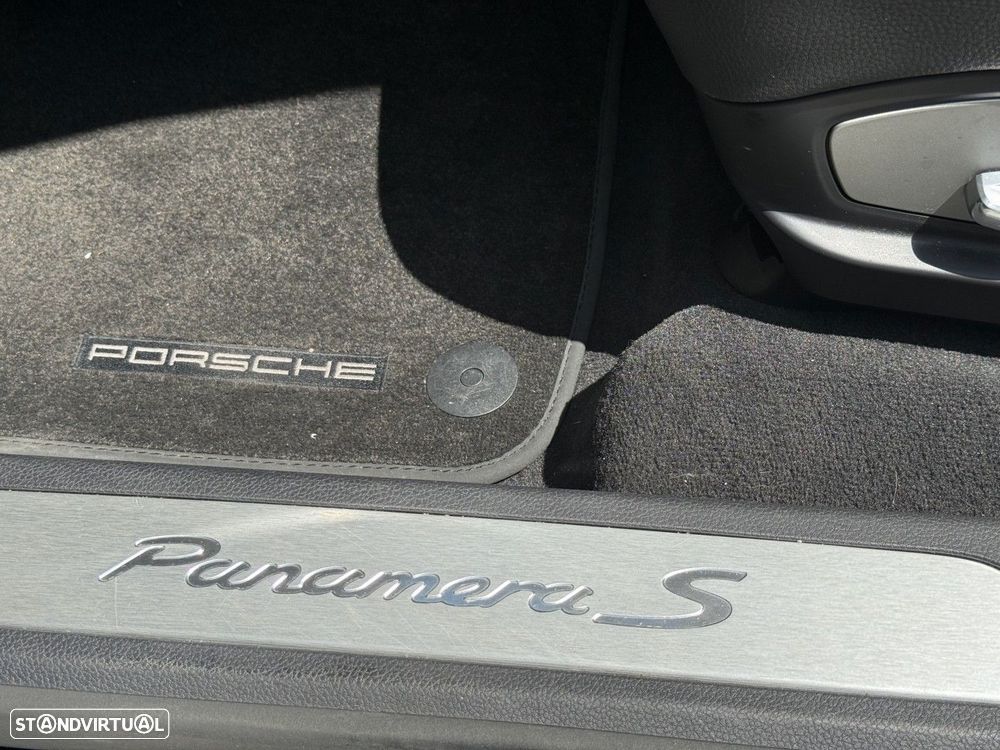 Porsche Panamera S E-Hybrid - 13