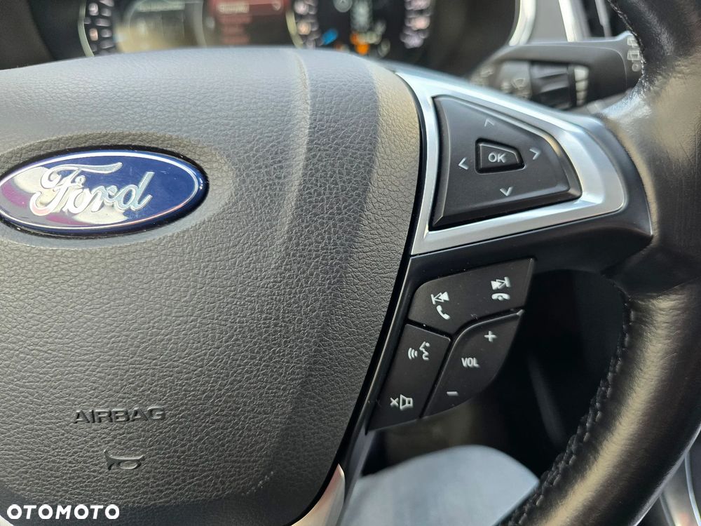 Ford S-Max 2.0 EcoBlue Titanium - 32