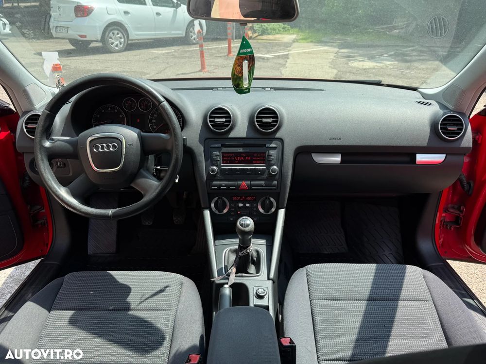 Audi A3 Sportback 1.6 Ambiente - 17