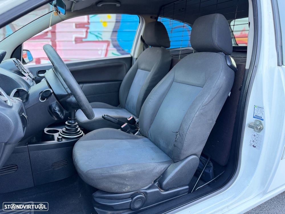 Ford Fiesta 1.4 TDCI - 7