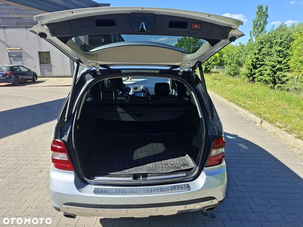 Mercedes-Benz ML 320 CDI 4Matic 7G-TRONIC DPF Edition 10 - 15