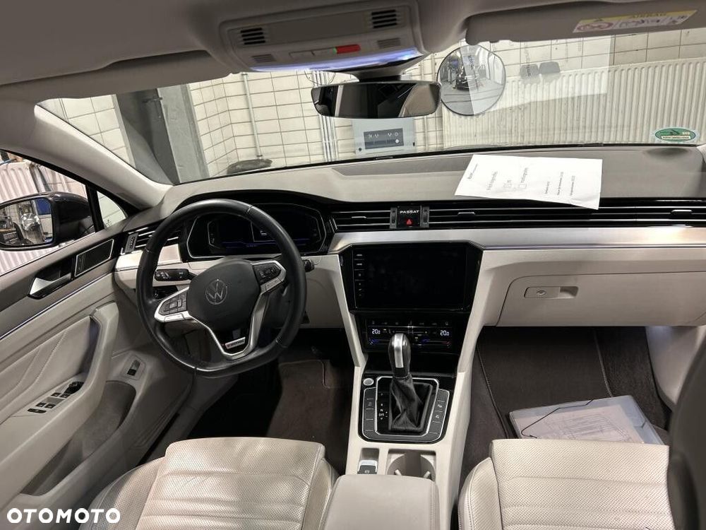 Volkswagen Passat Variant - 5