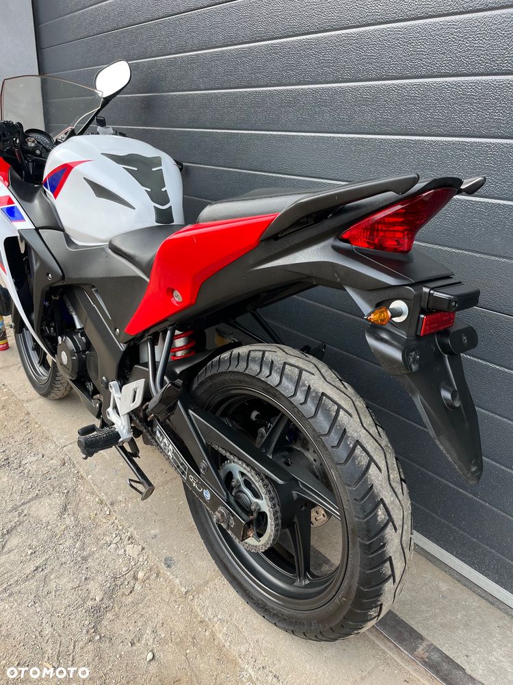 Honda CBR - 4
