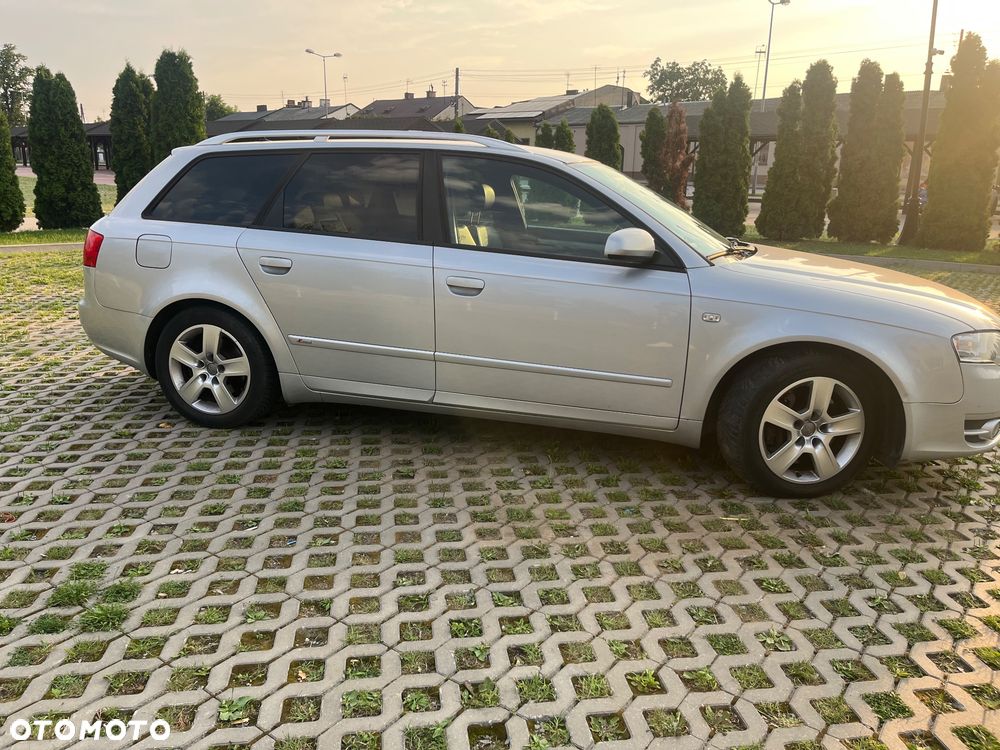 Audi A4 Avant - 4