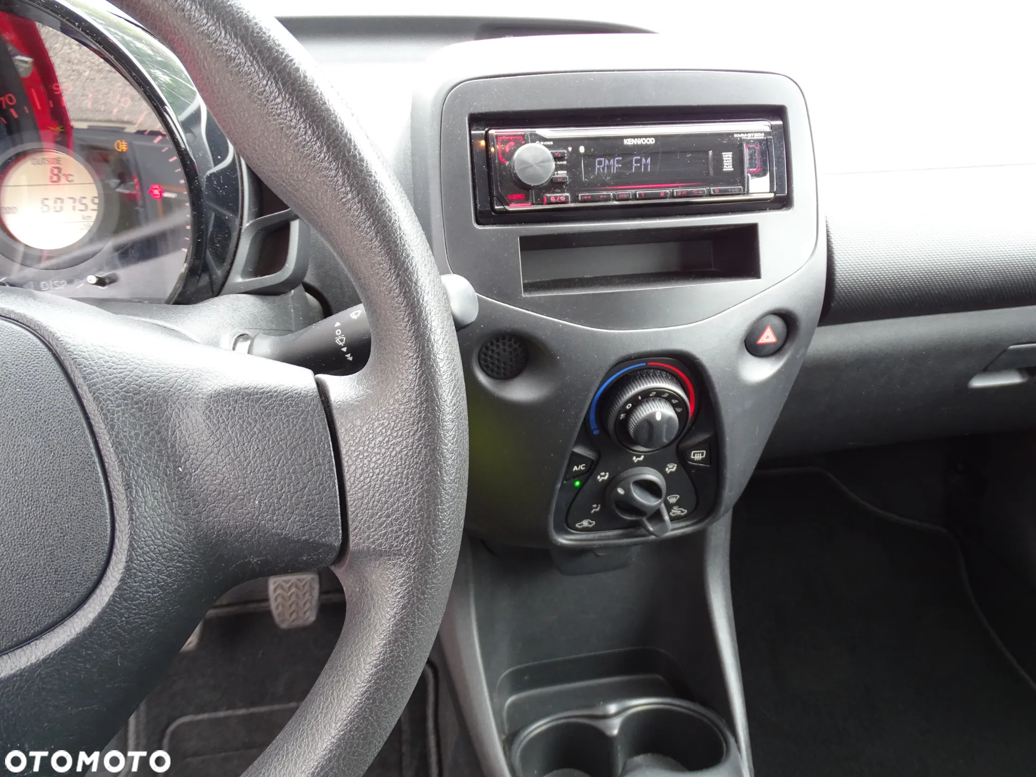 Toyota Aygo x-business - 28