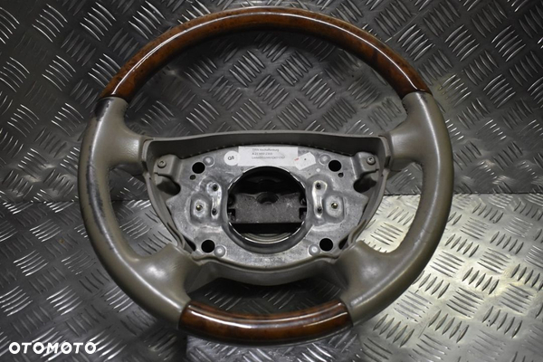 Mercedes W211 Kierownica szara drewno 2114602303
