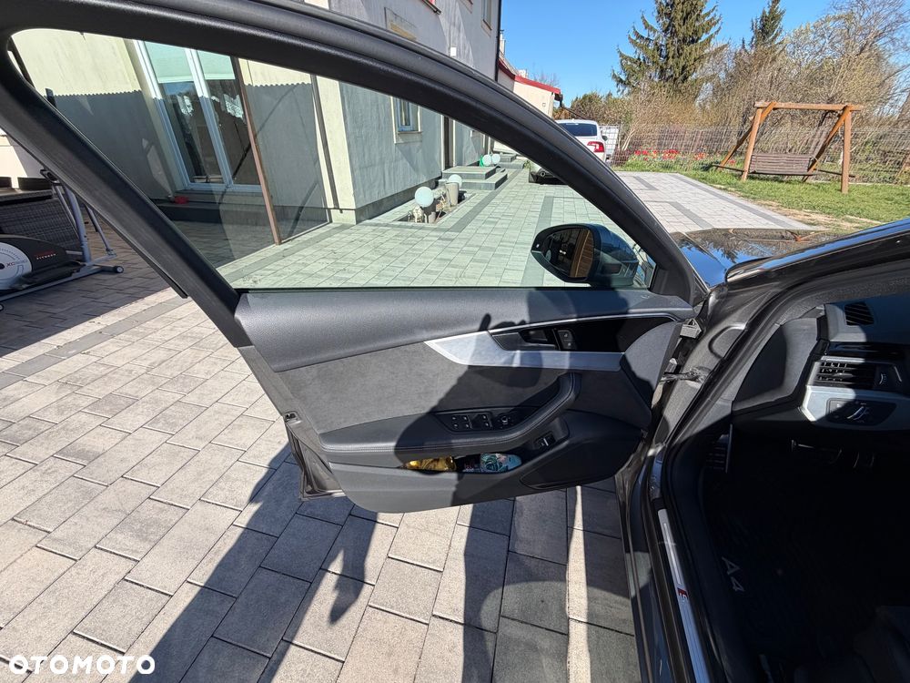 Audi A4 Avant 40 TDI Quattro S Line S tronic - 12